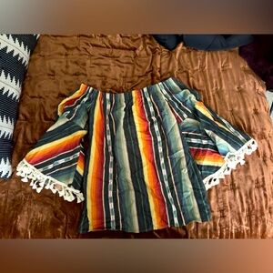 Super pretty Flowy serape shirt